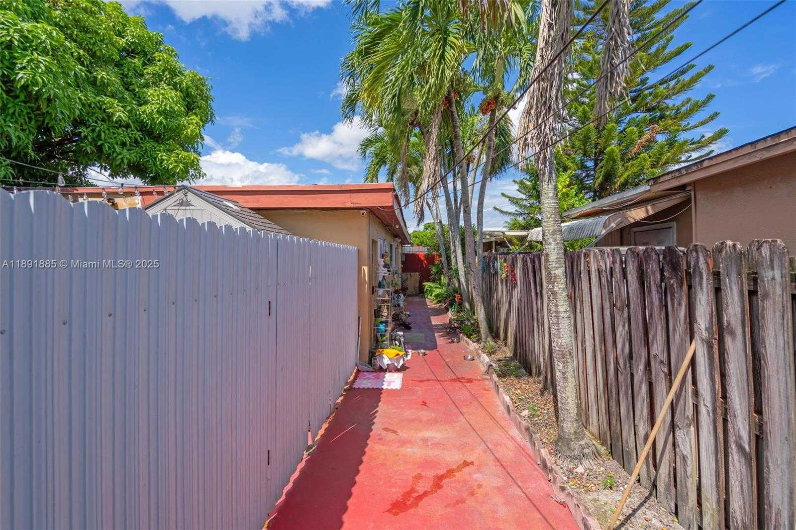 Small Image of 230 EAST 62ND ST, Hialeah Number 34
