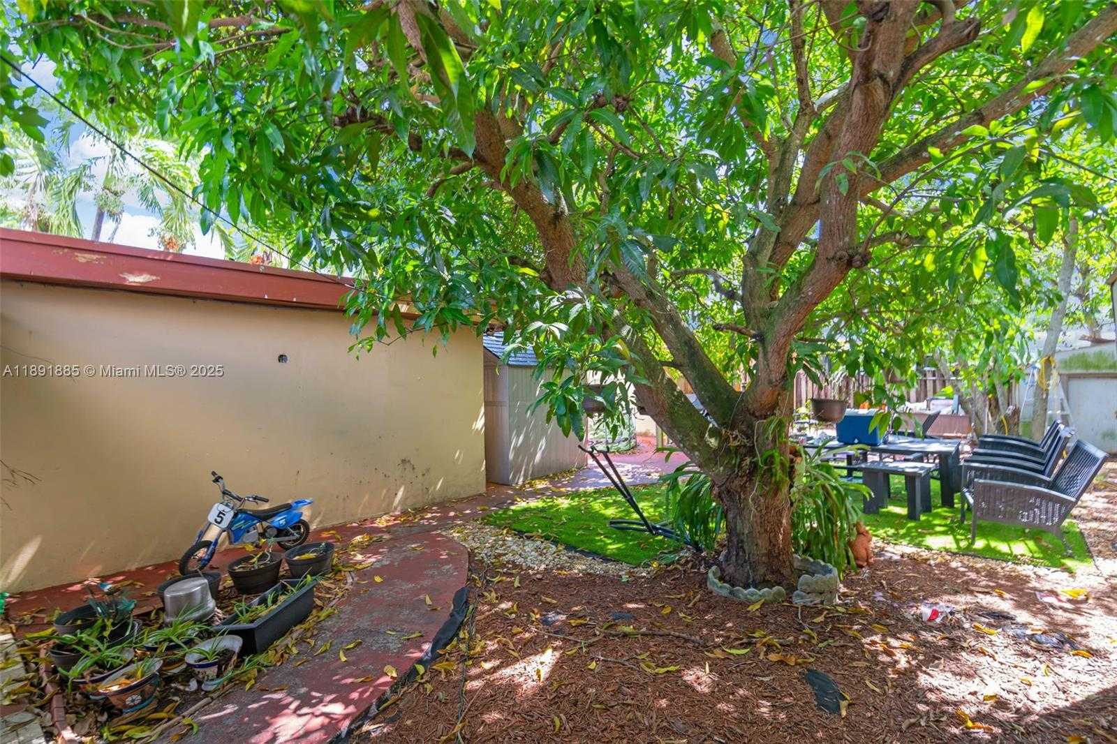 Small Image of 230 EAST 62ND ST, Hialeah Number 37
