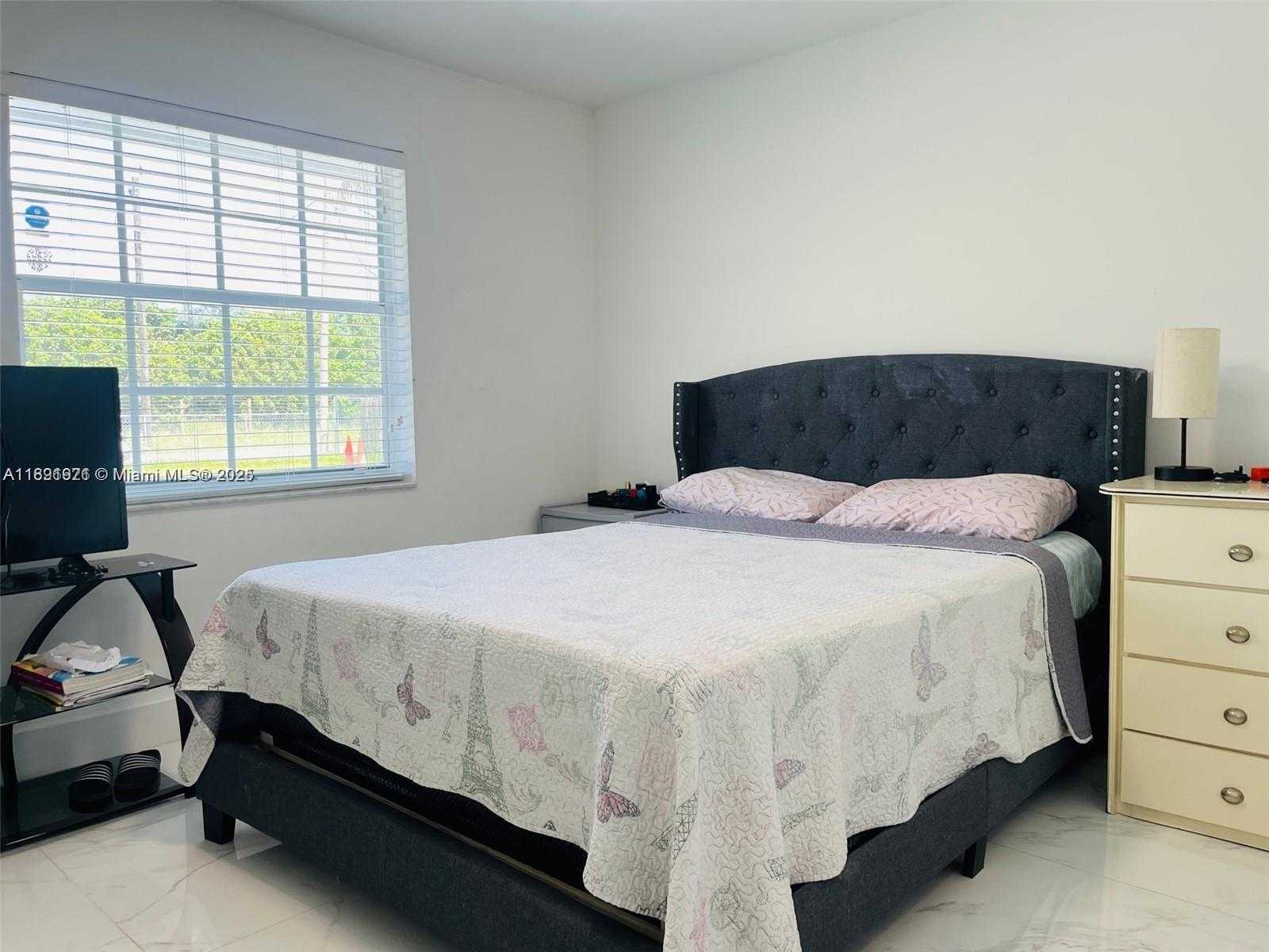 Small Image of 39001 SOUTH WEST 209TH AVE, Homestead Number 17