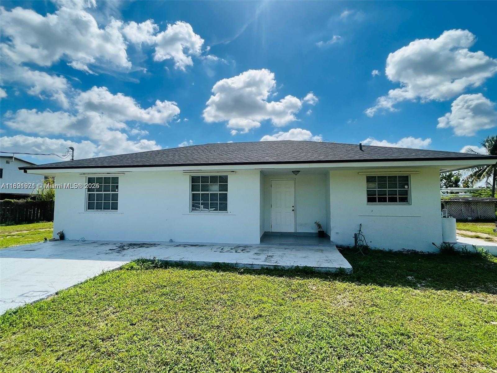 Small Image of 39001 SOUTH WEST 209TH AVE, Homestead Number 2