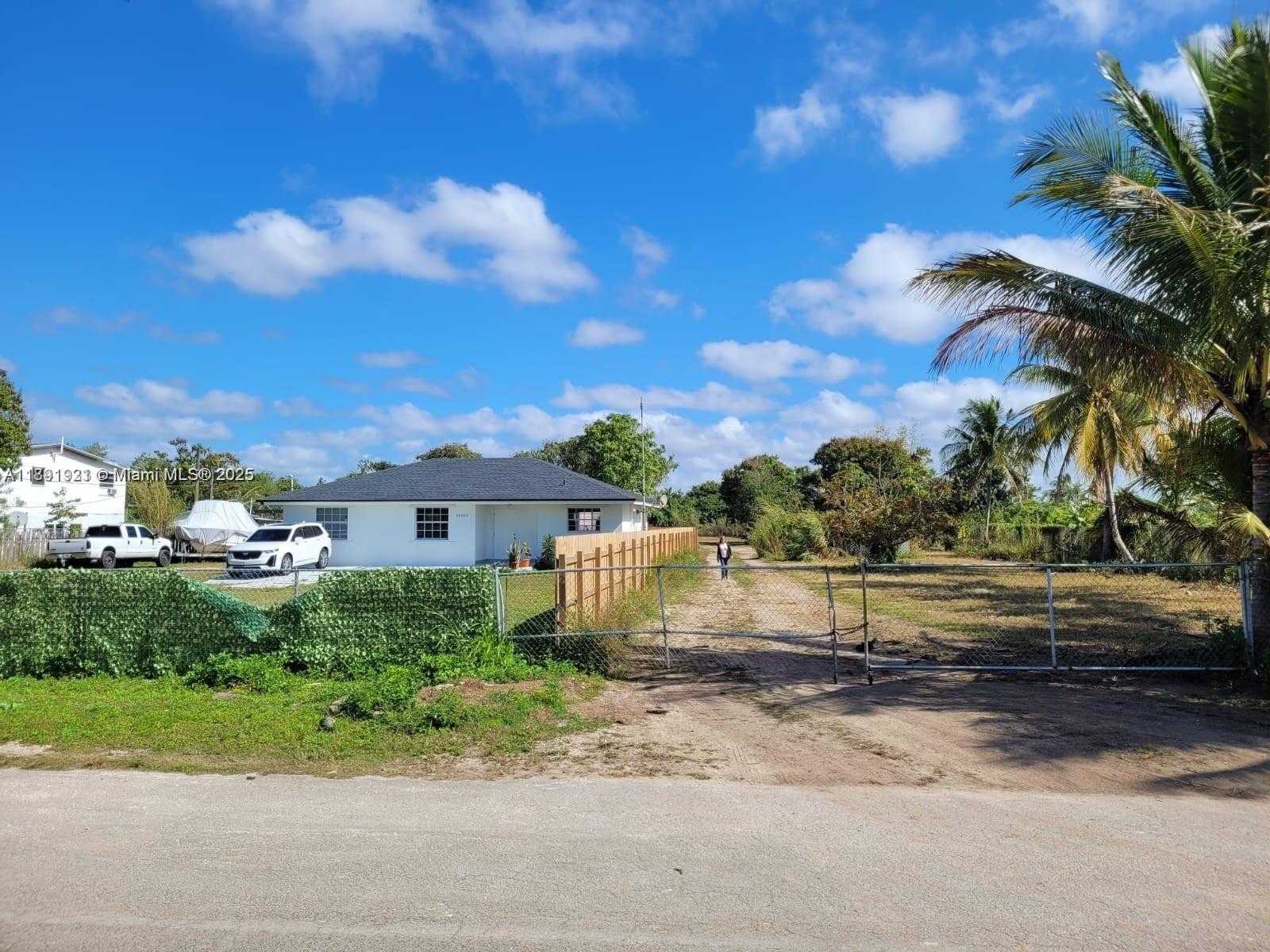 Small Image of 39001 SOUTH WEST 209TH AVE, Homestead Number 6