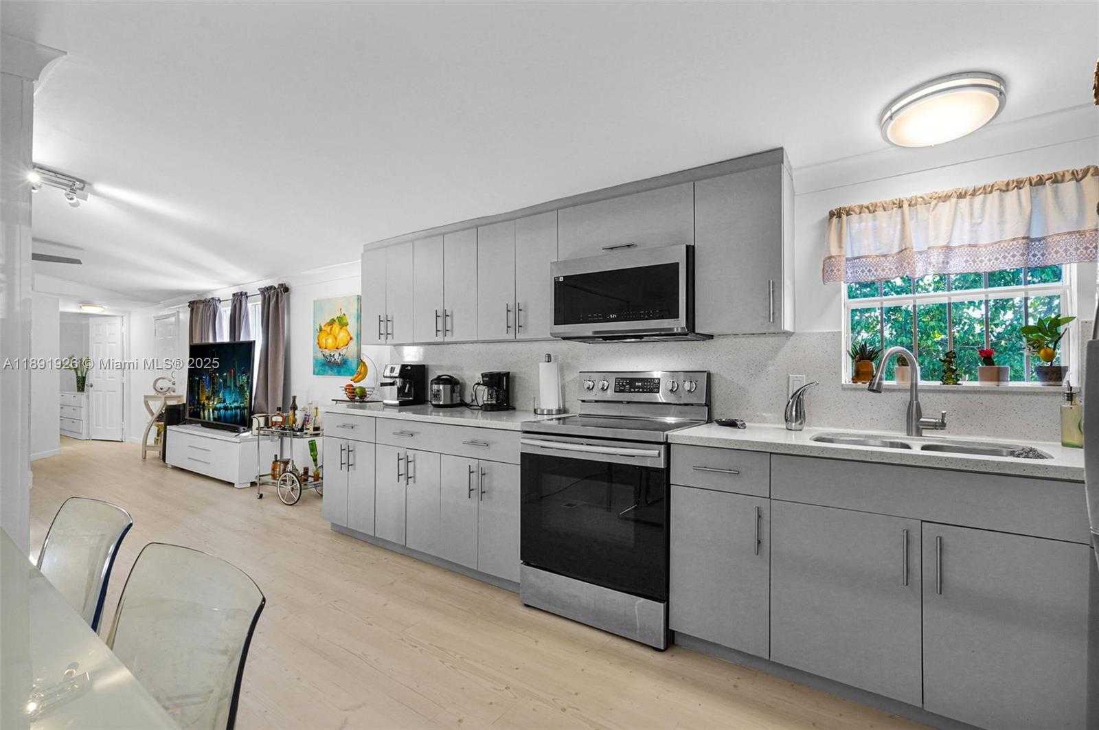 Small Image of 28501 152ND AVE LOT 102, Homestead Number 19