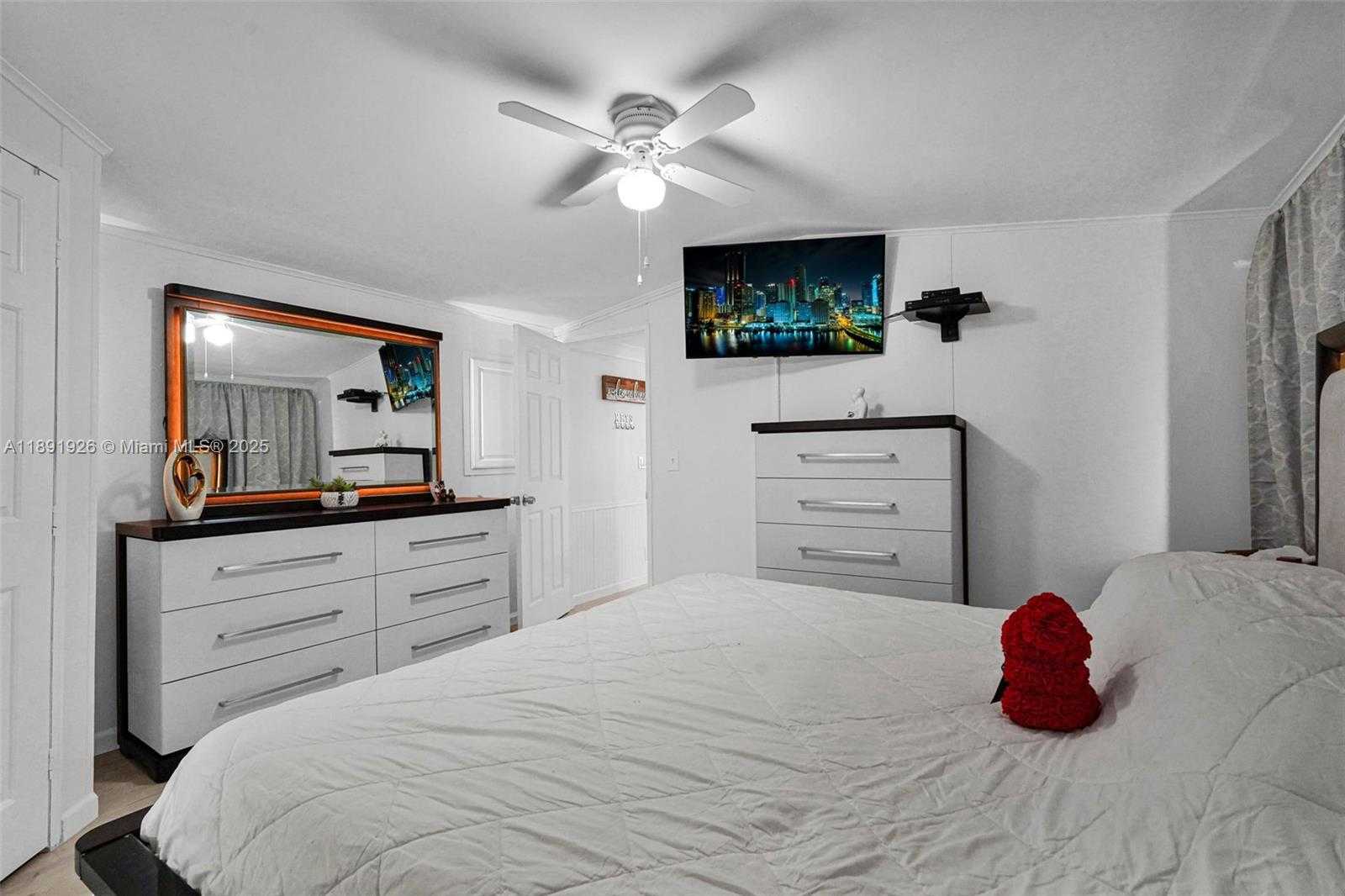 Small Image of 28501 152ND AVE LOT 102, Homestead Number 32
