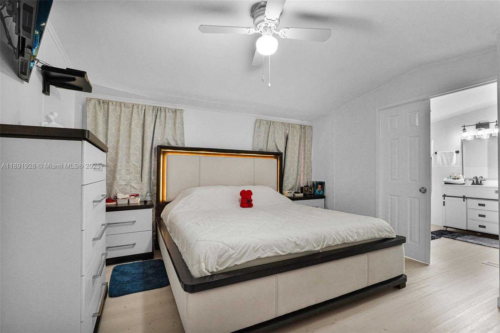 Small Image of 28501 152ND AVE LOT 102, Homestead Number 4