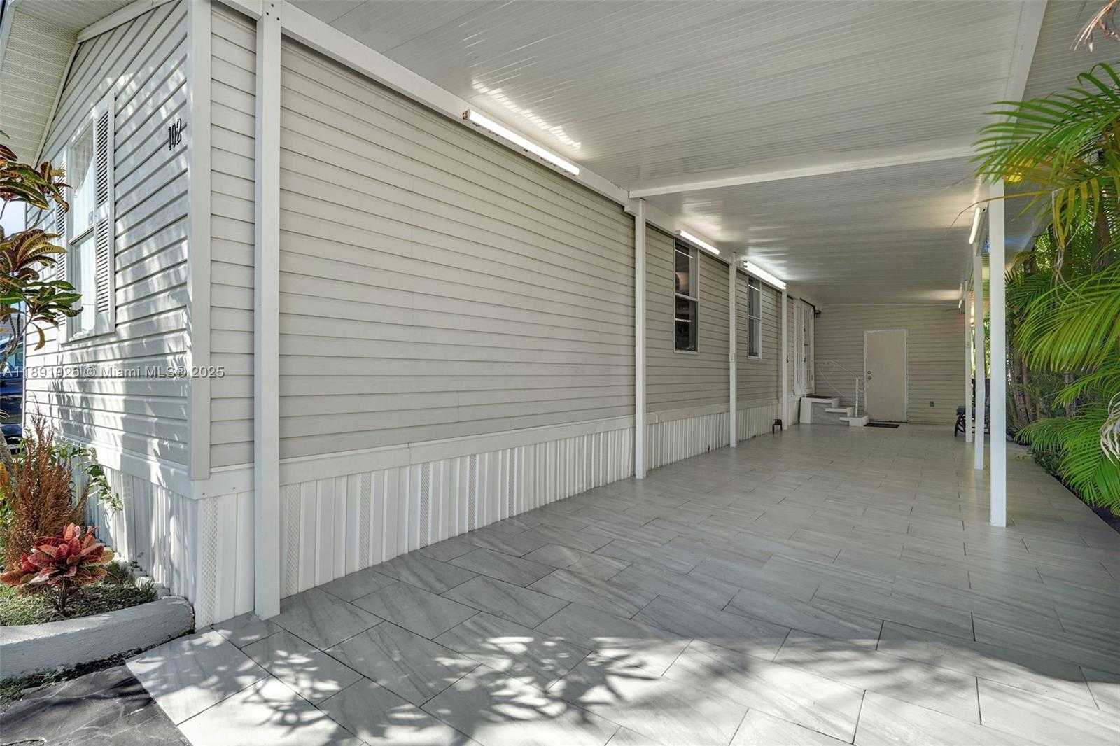Small Image of 28501 152ND AVE LOT 102, Homestead Number 42