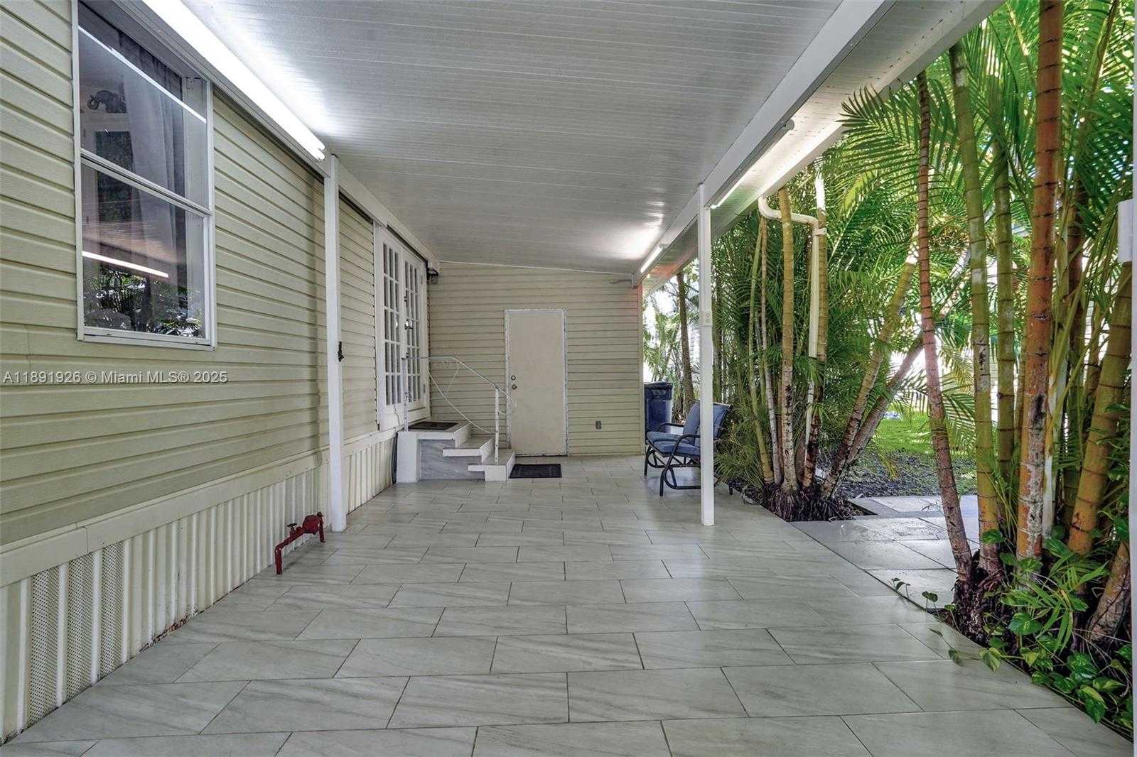 Small Image of 28501 152ND AVE LOT 102, Homestead Number 43