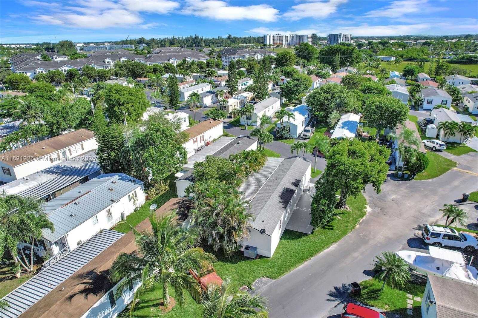 Small Image of 28501 152ND AVE LOT 102, Homestead Number 50