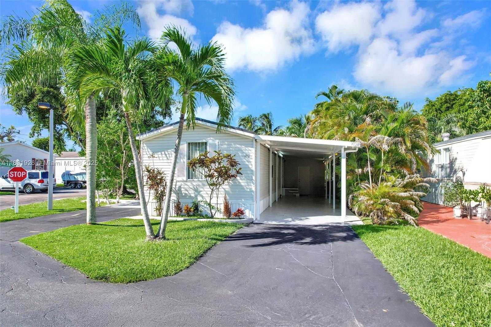 Small Image of 28501 152ND AVE LOT 102, Homestead Number 56