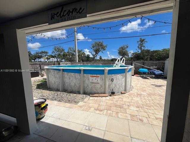 Small Image of 198 EAST BROWNING DR, West Palm Beach Number 32