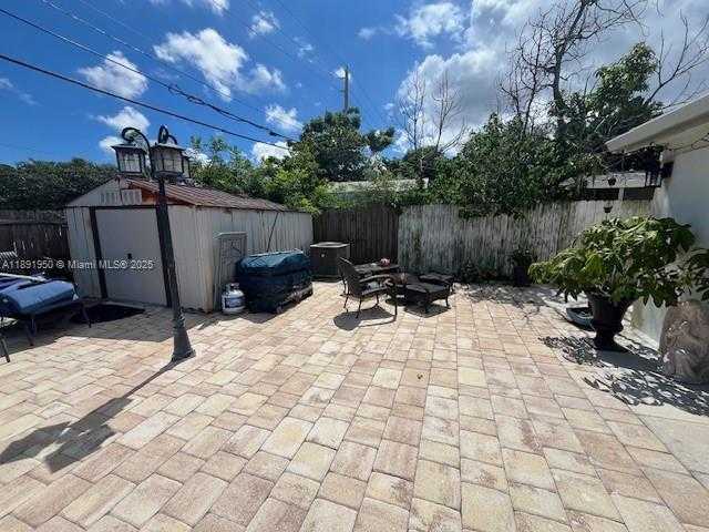 Small Image of 198 EAST BROWNING DR, West Palm Beach Number 33