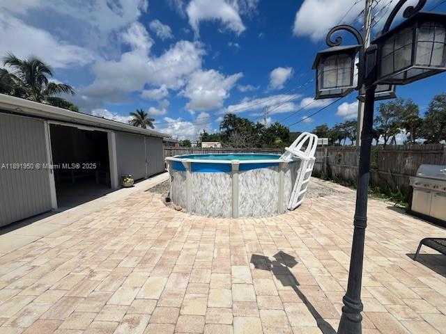 Small Image of 198 EAST BROWNING DR, West Palm Beach Number 39