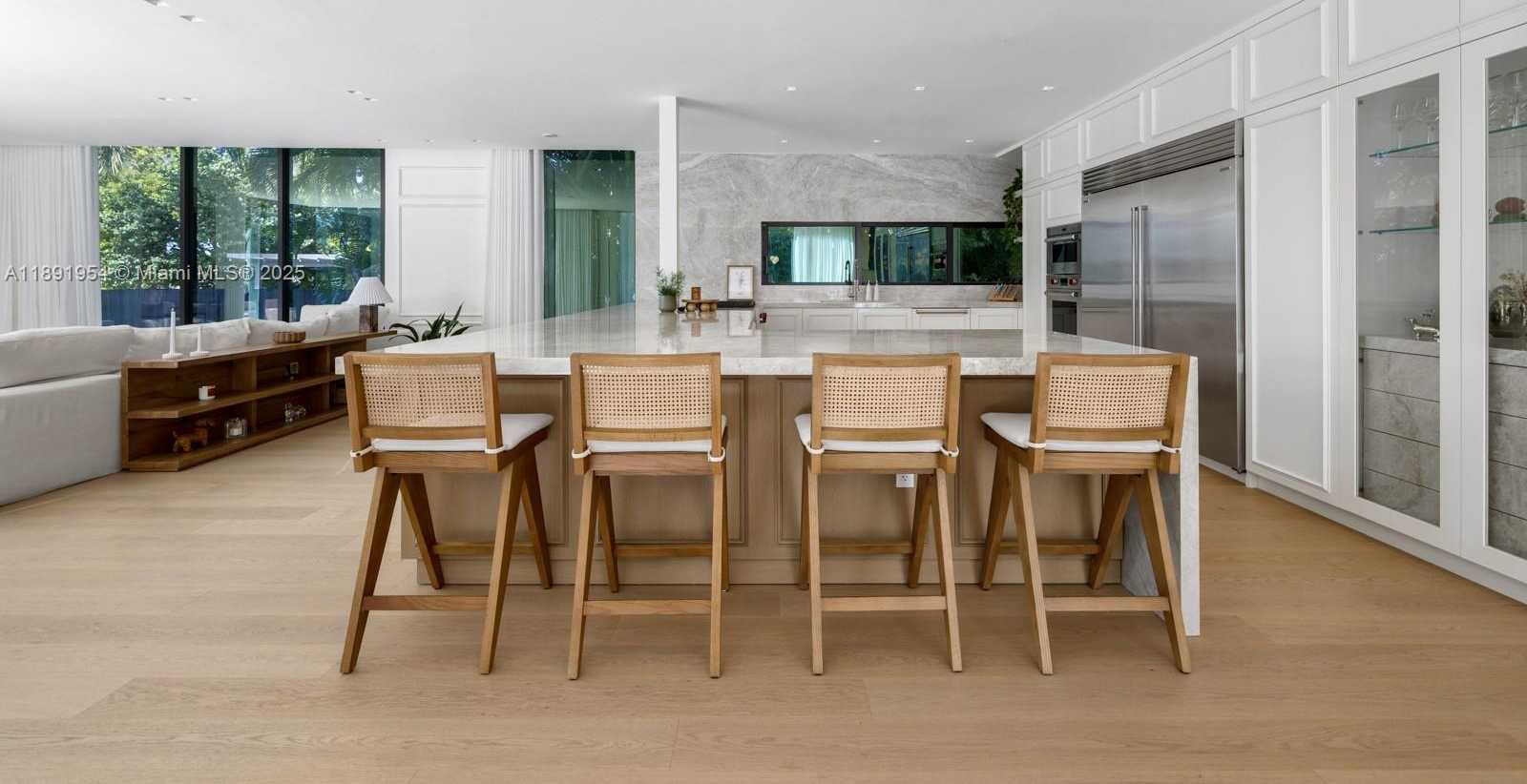 Small Image of 1155 NORTH BISCAYNE POINT RD, Miami Beach Number 10