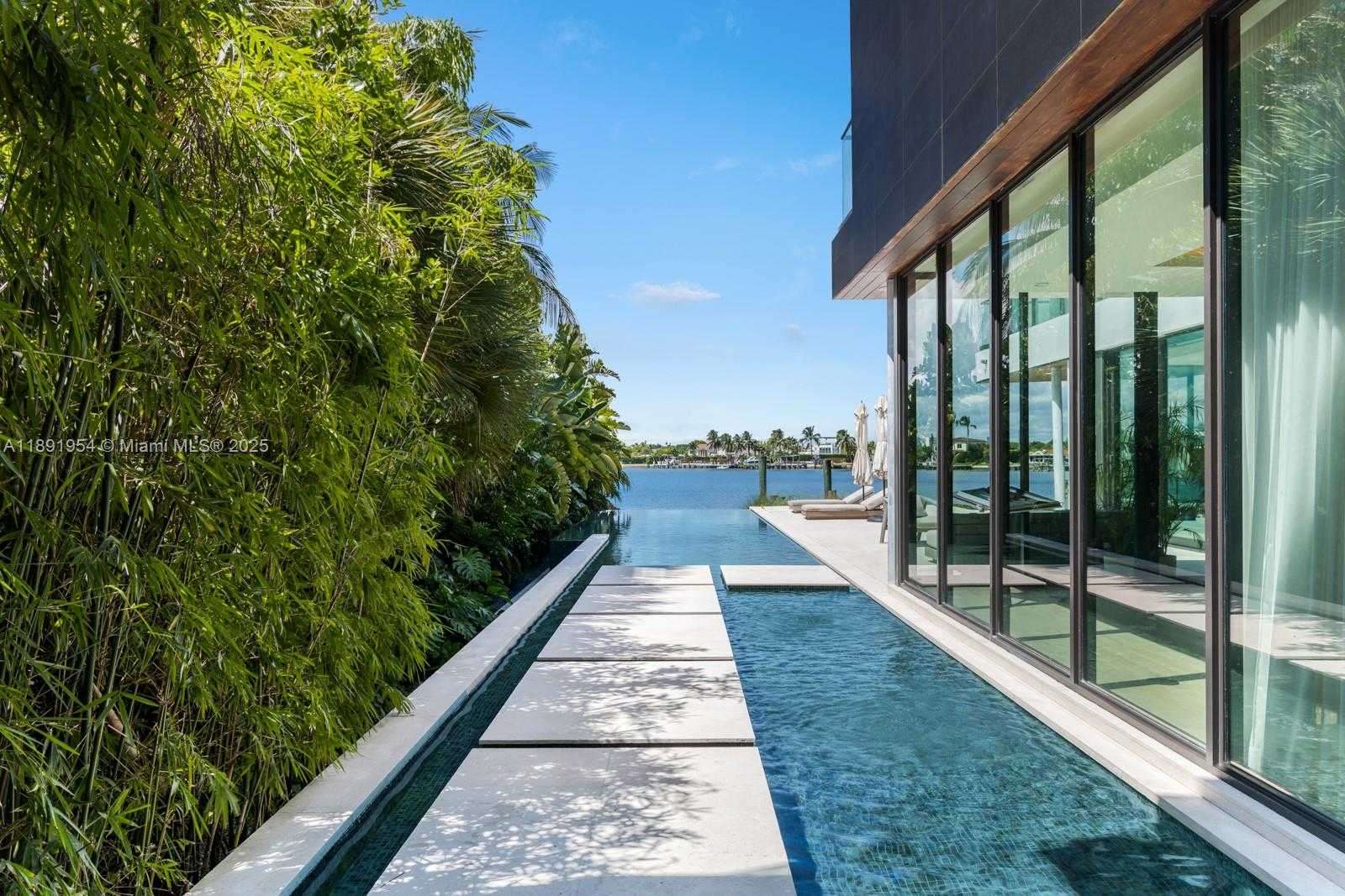 Small Image of 1155 NORTH BISCAYNE POINT RD, Miami Beach Number 15