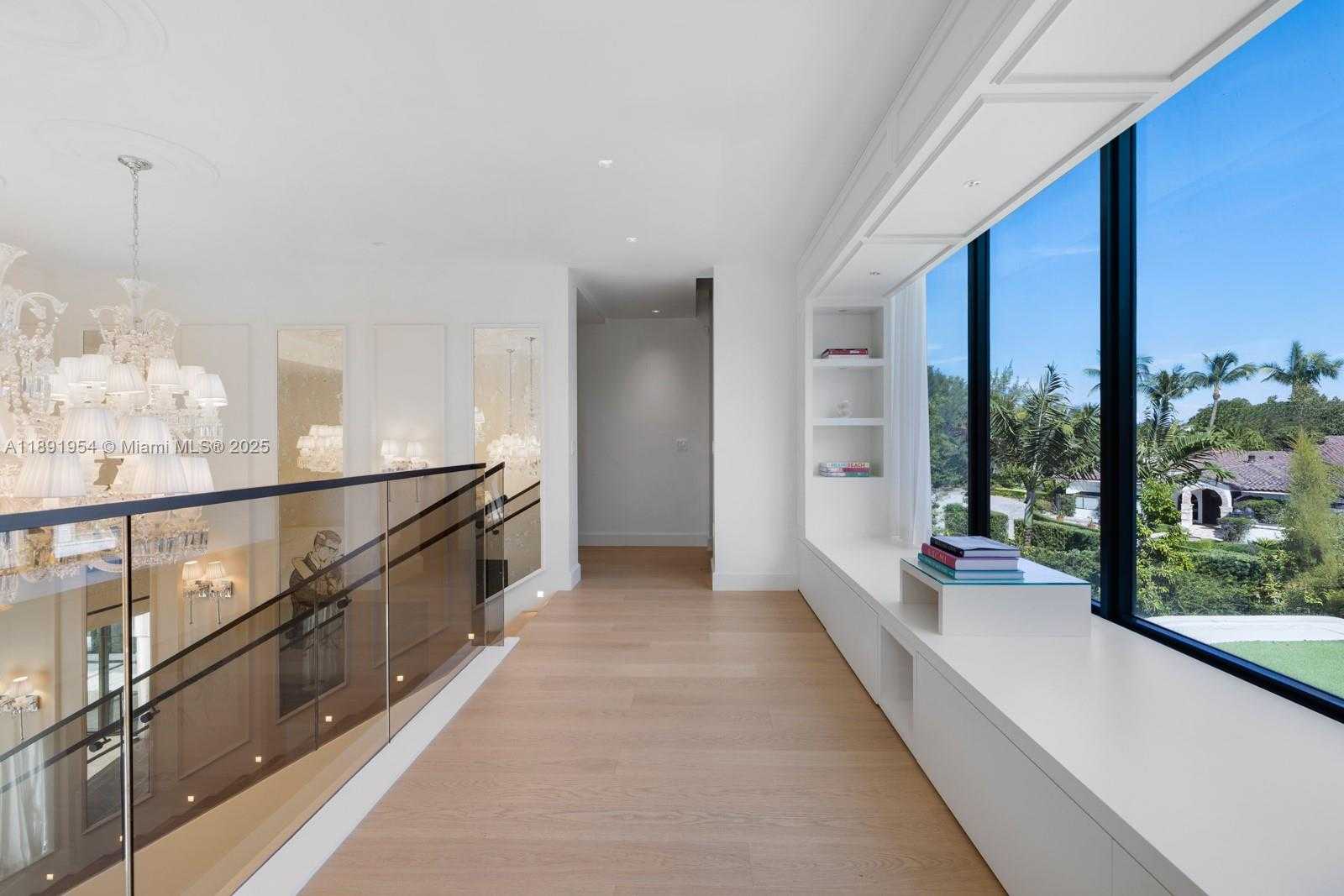 Small Image of 1155 NORTH BISCAYNE POINT RD, Miami Beach Number 17