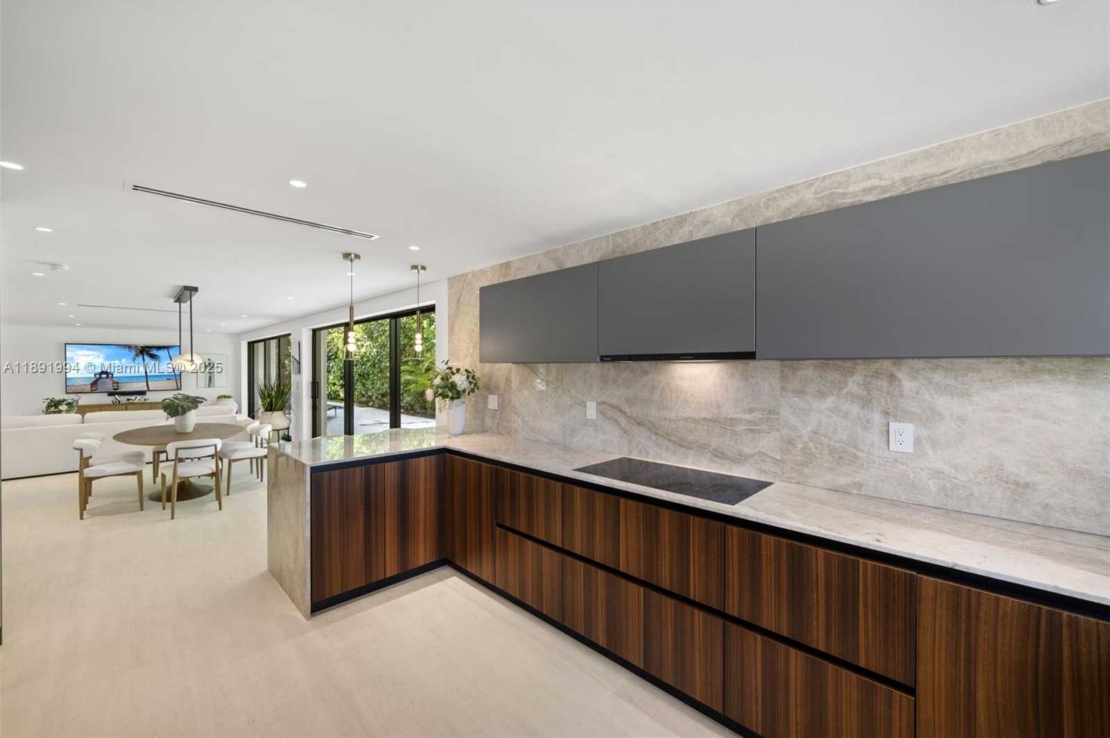 Small Image of 222 EAST RIVO ALTO DR, Miami Beach Number 11