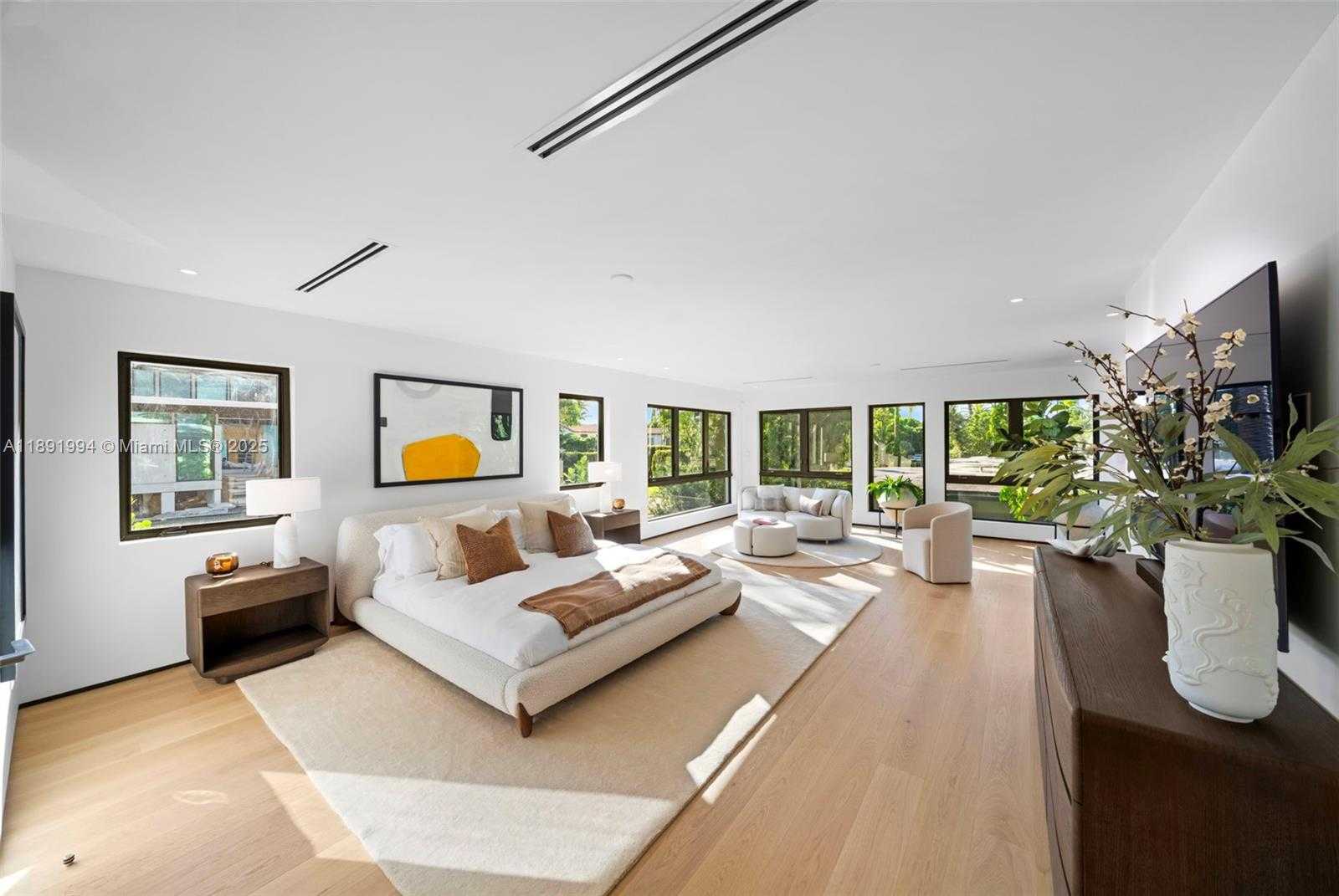 Small Image of 222 EAST RIVO ALTO DR, Miami Beach Number 15