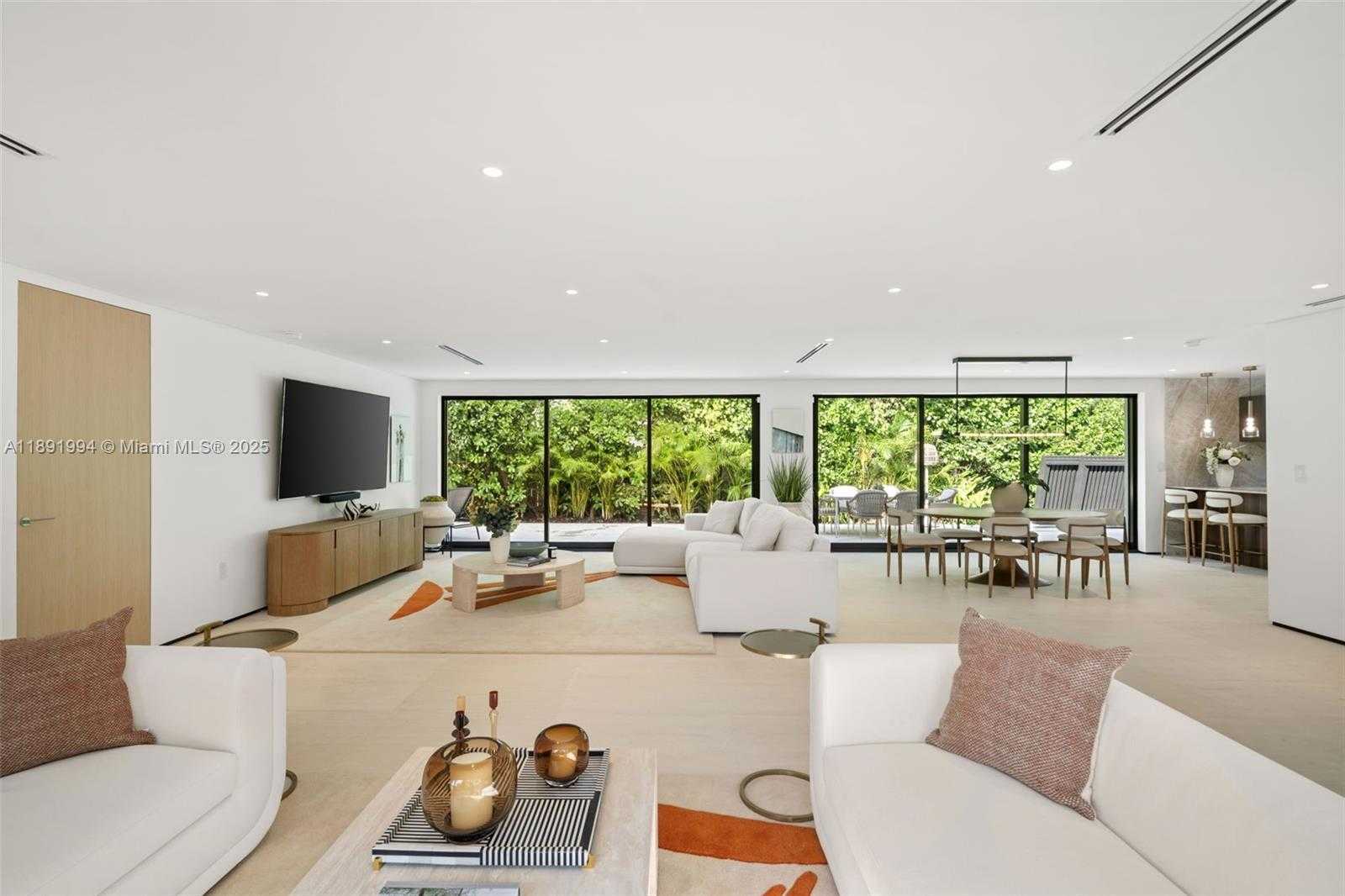 Small Image of 222 EAST RIVO ALTO DR, Miami Beach Number 5