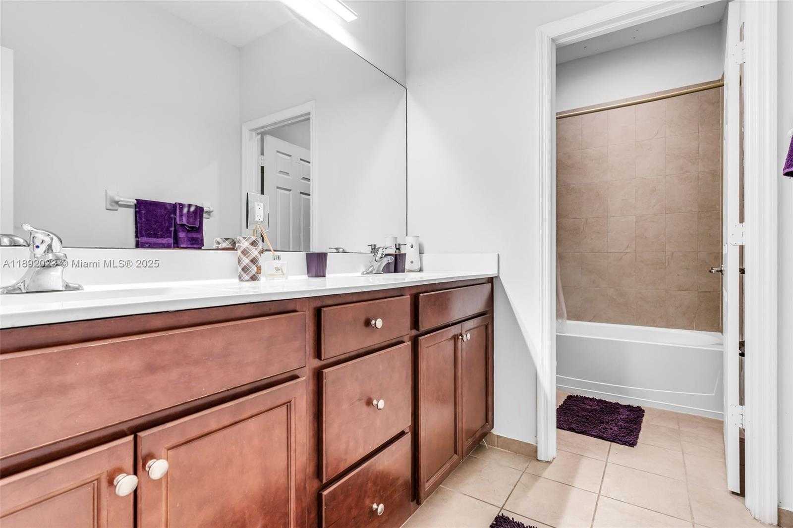 Small Image of 480 SOUTH EAST 35TH AVE, Homestead Number 14