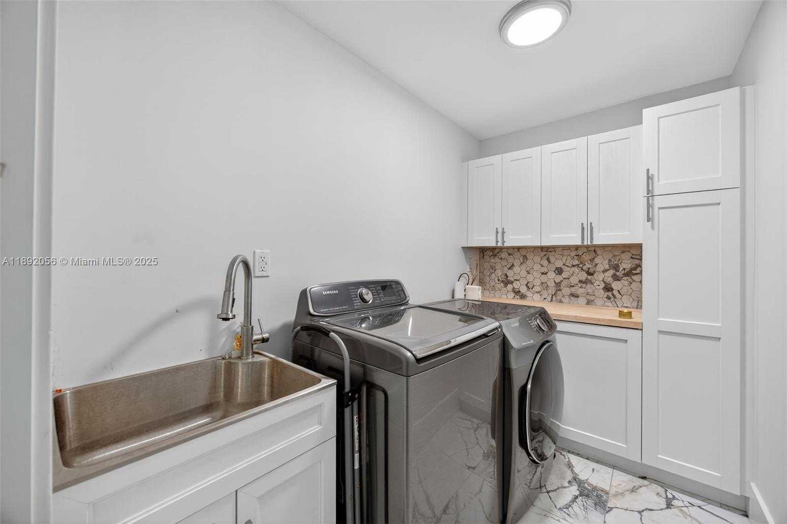 Small Image of 17500 SOUTH WEST 93RD PL, Palmetto Bay Number 14