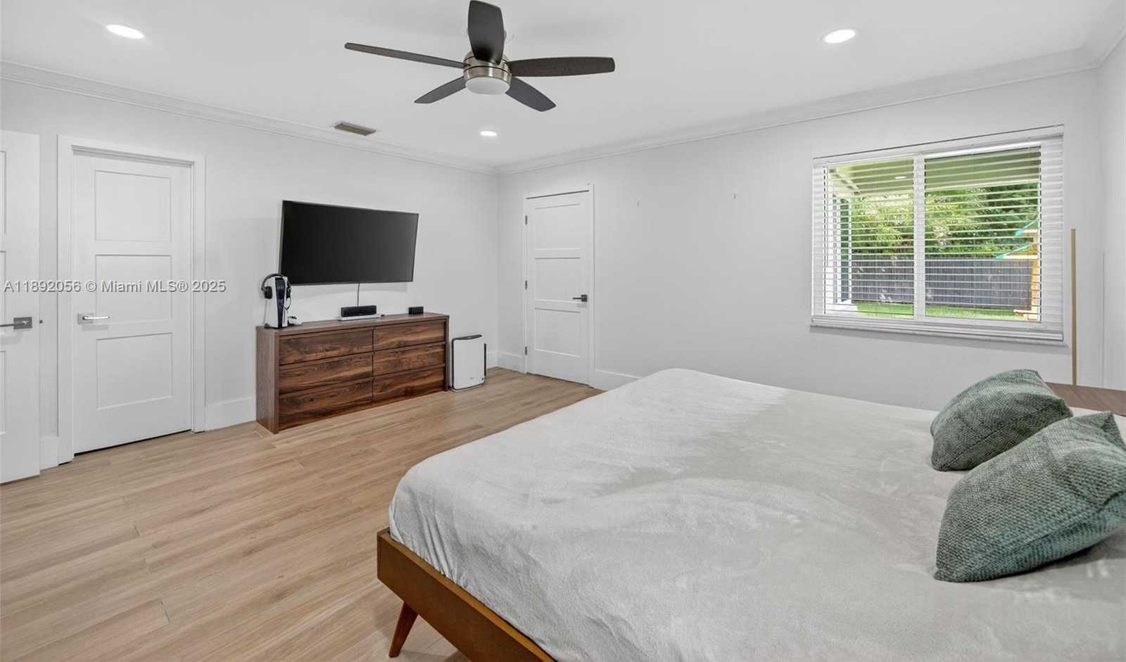 Small Image of 17500 SOUTH WEST 93RD PL, Palmetto Bay Number 23