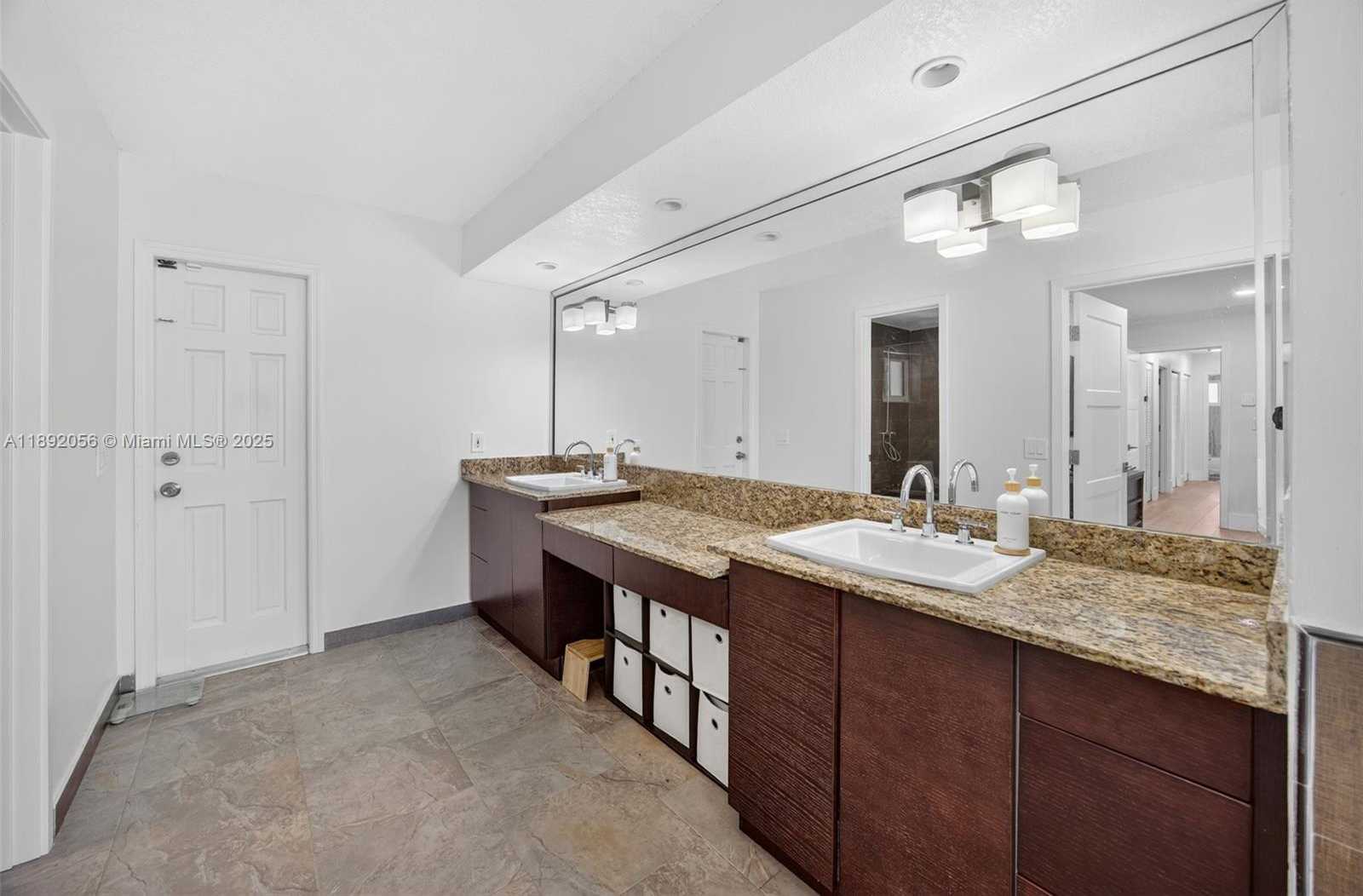 Small Image of 17500 SOUTH WEST 93RD PL, Palmetto Bay Number 24