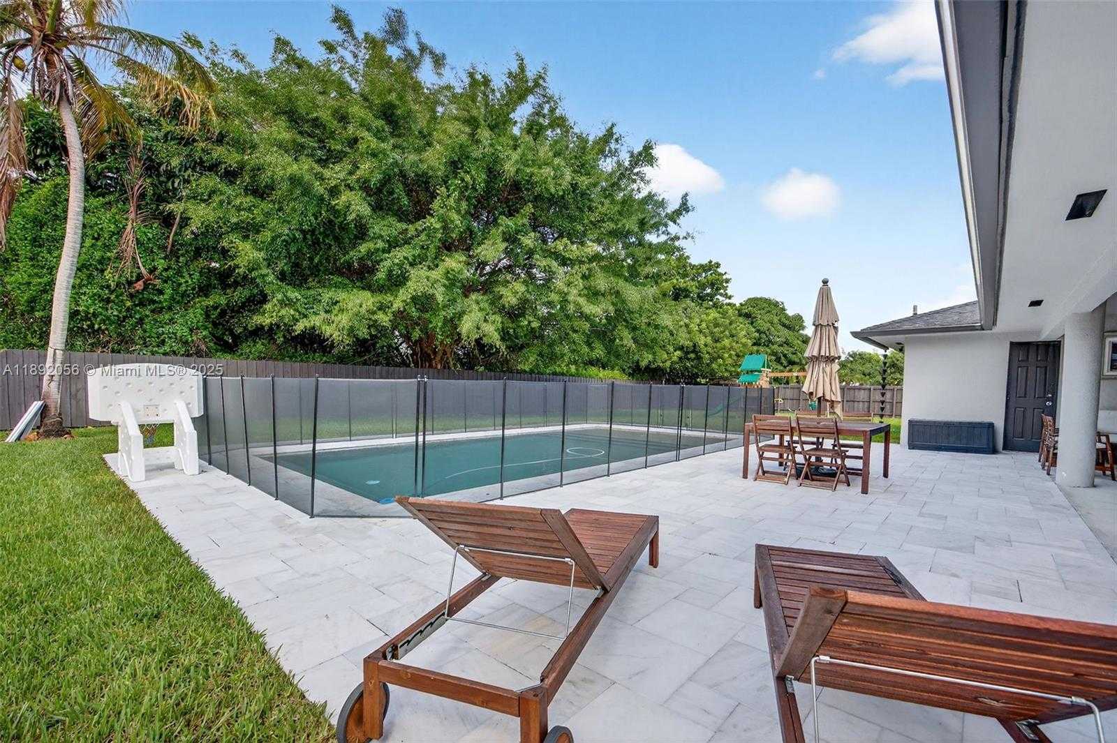 Small Image of 17500 SOUTH WEST 93RD PL, Palmetto Bay Number 35