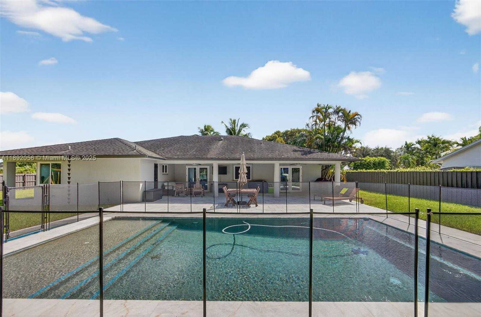 Small Image of 17500 SOUTH WEST 93RD PL, Palmetto Bay Number 40