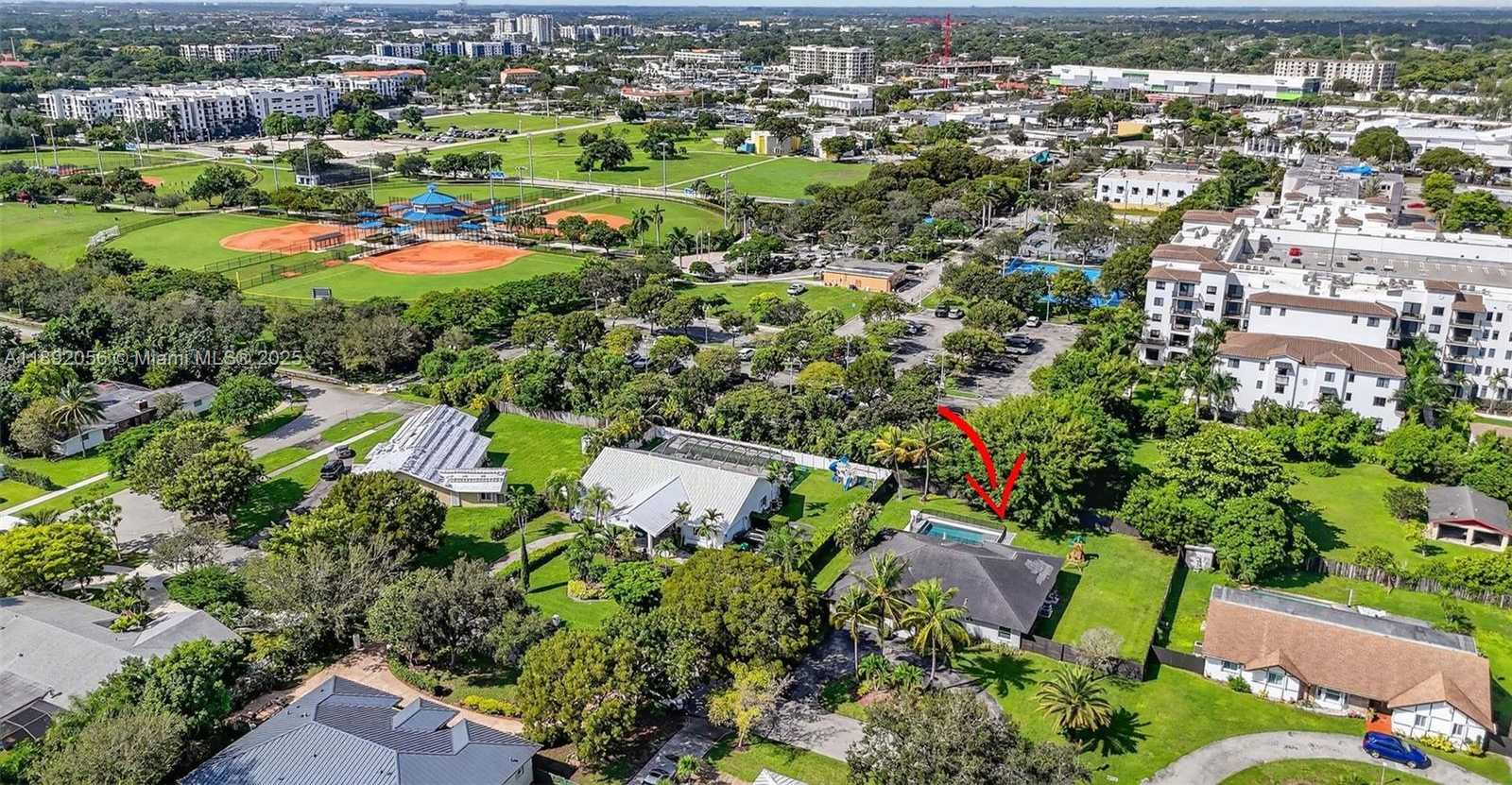 Small Image of 17500 SOUTH WEST 93RD PL, Palmetto Bay Number 51