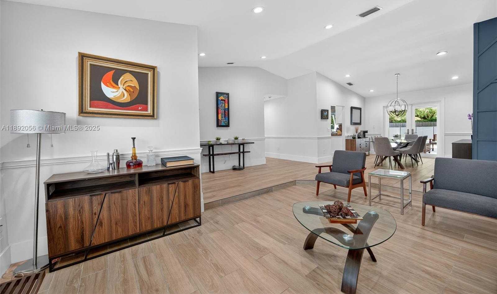 Small Image of 17500 SOUTH WEST 93RD PL, Palmetto Bay Number 6