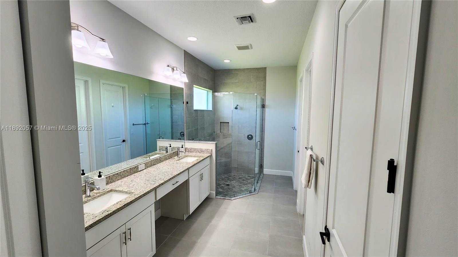 Small Image of 4625 CITRUS BLOSSOM CT, Westlake Number 16