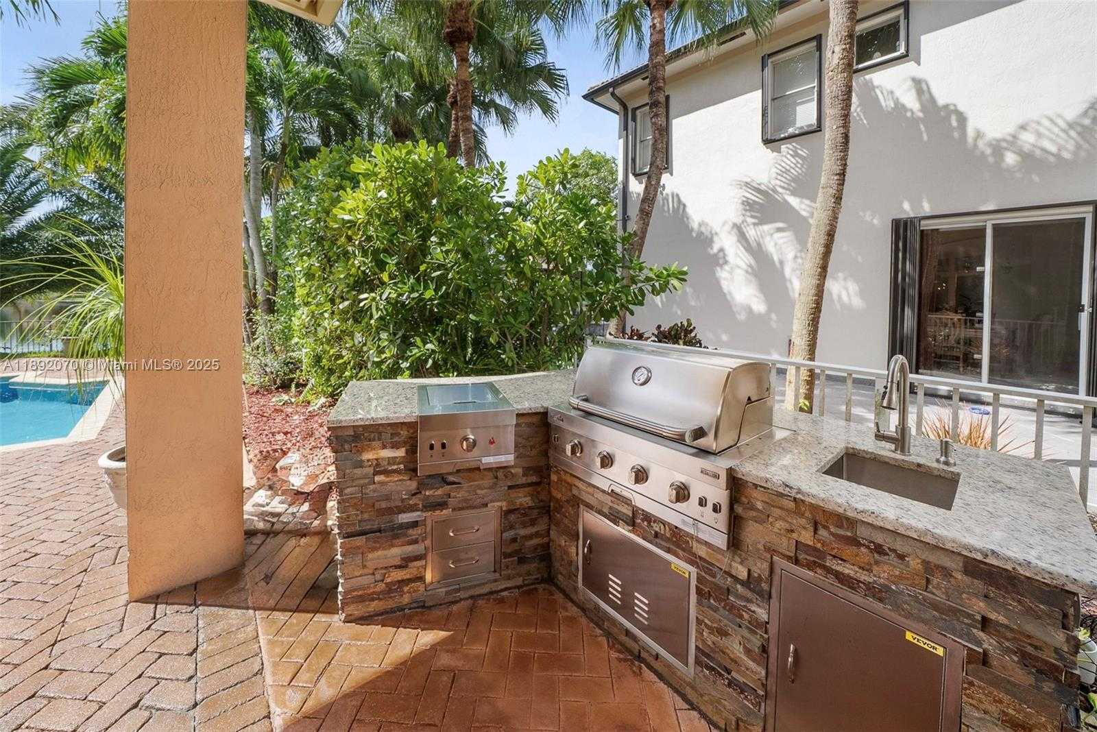 Small Image of 19230 SOUTH WEST 30TH ST, Miramar Number 24