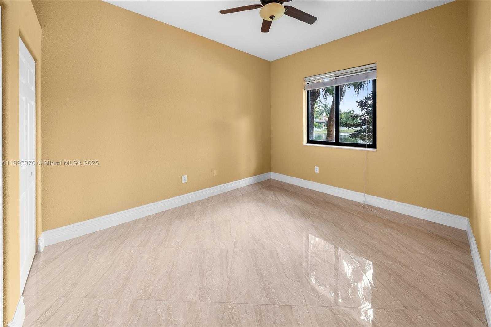 Small Image of 19230 SOUTH WEST 30TH ST, Miramar Number 29