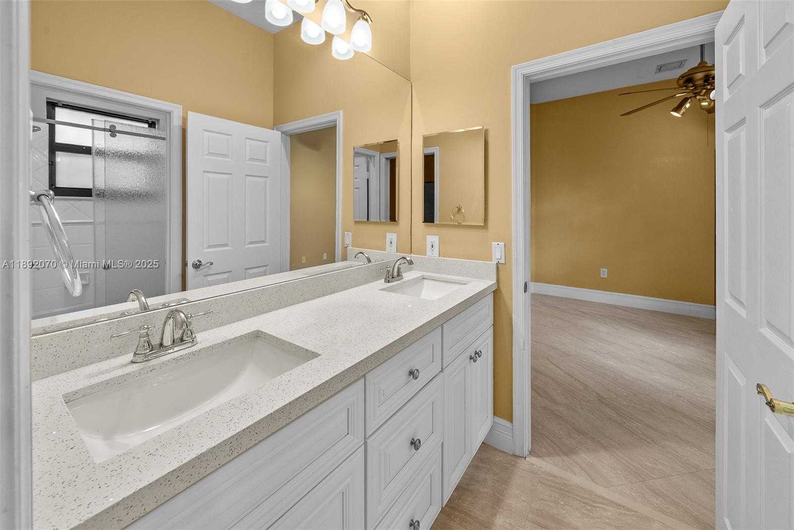 Small Image of 19230 SOUTH WEST 30TH ST, Miramar Number 32