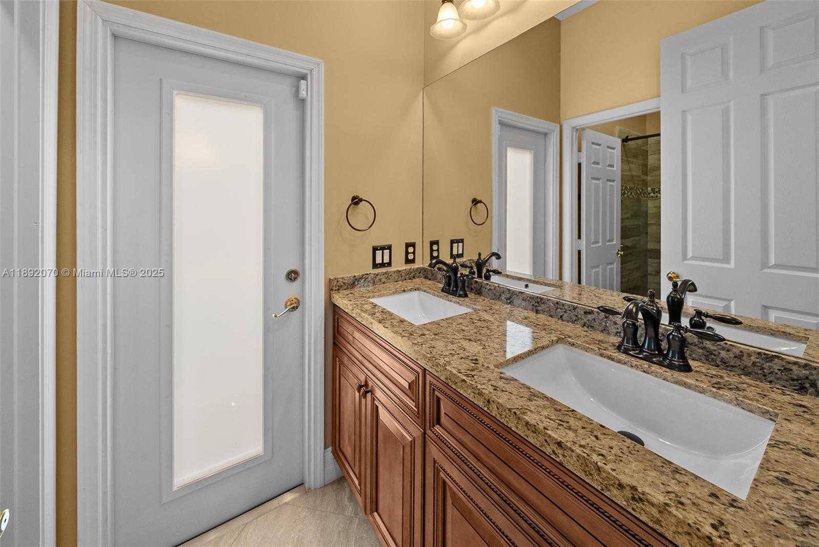 Small Image of 19230 SOUTH WEST 30TH ST, Miramar Number 35