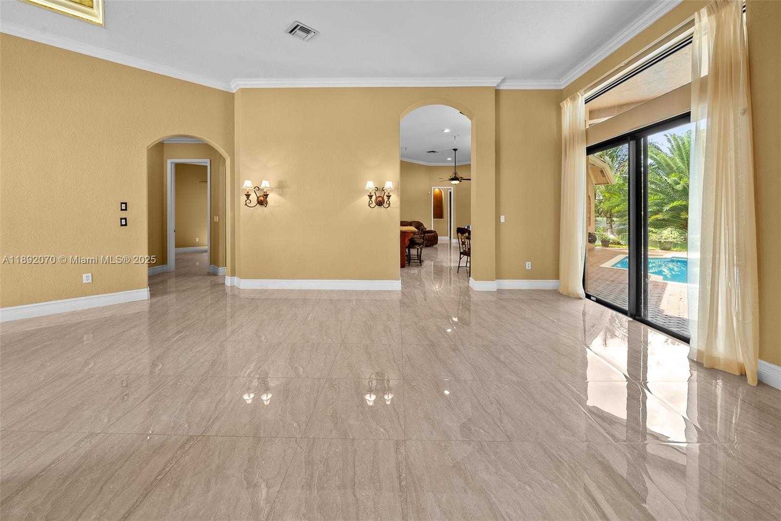 Small Image of 19230 SOUTH WEST 30TH ST, Miramar Number 8