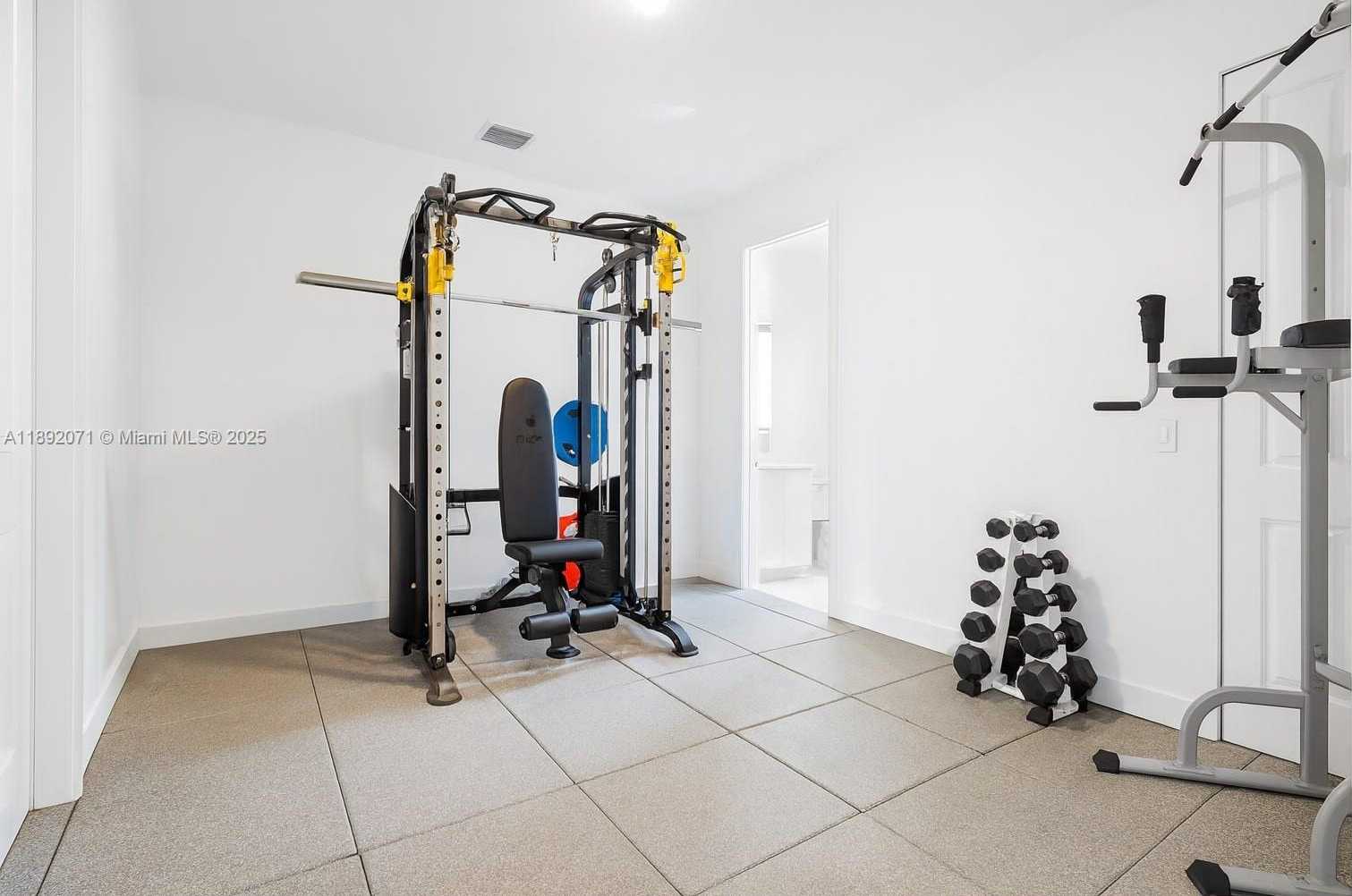Small Image of 4406 SOUTH WEST 178TH AVE, Miramar Number 16