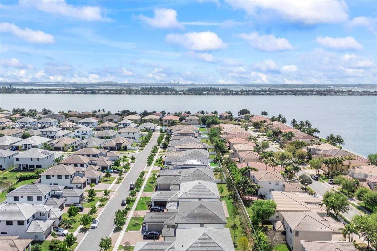 Small Image of 4406 SOUTH WEST 178TH AVE, Miramar Number 22