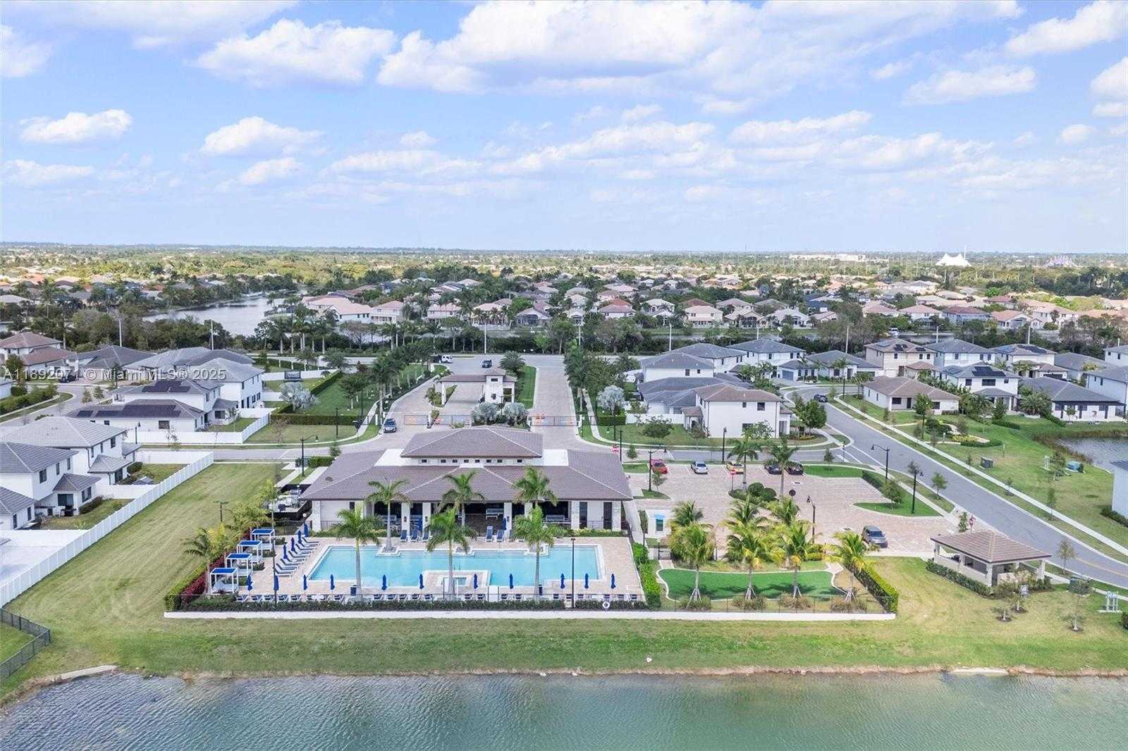 Small Image of 4406 SOUTH WEST 178TH AVE, Miramar Number 24