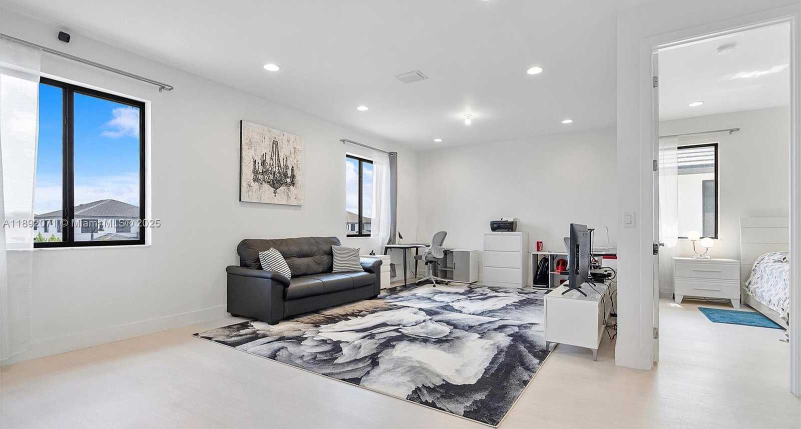 Small Image of 4406 SOUTH WEST 178TH AVE, Miramar Number 8