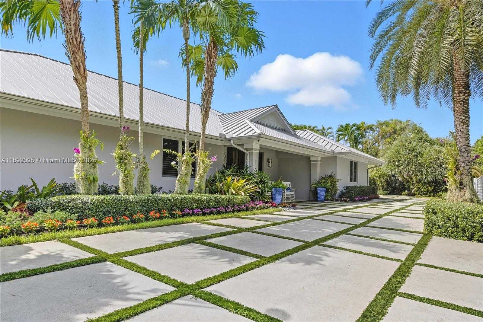 Small Image of 5800 SOUTH WEST 99TH TER, Pinecrest Number 4