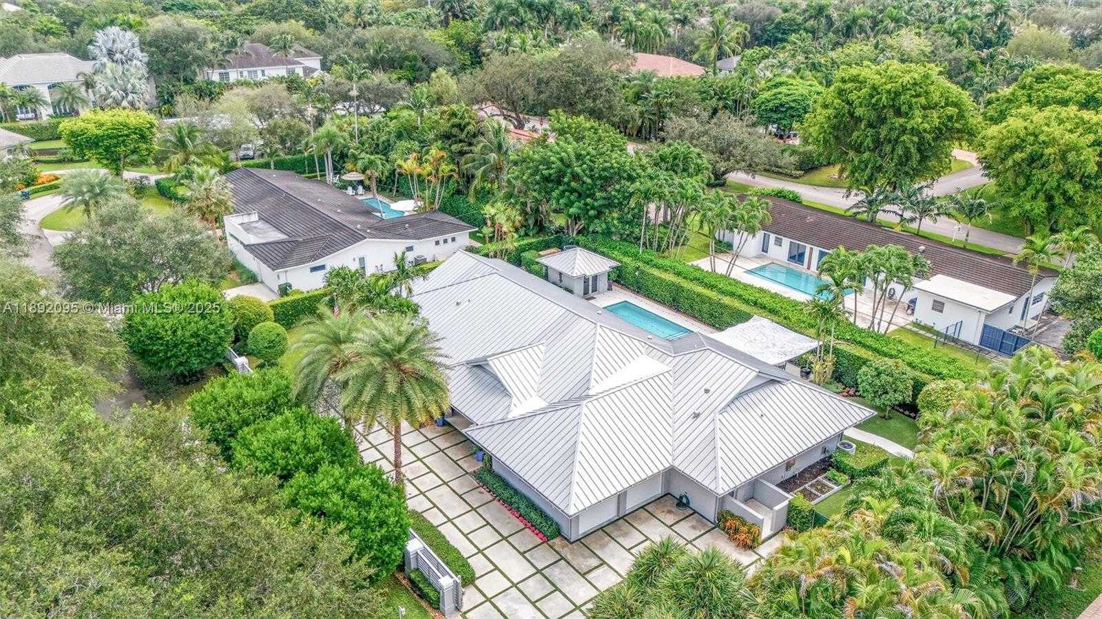 Small Image of 5800 SOUTH WEST 99TH TER, Pinecrest Number 60