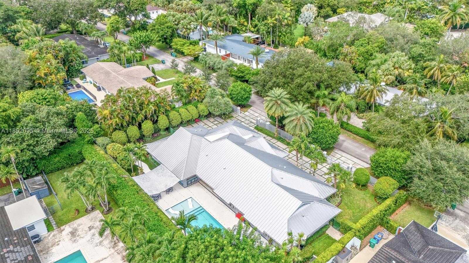 Small Image of 5800 SOUTH WEST 99TH TER, Pinecrest Number 61