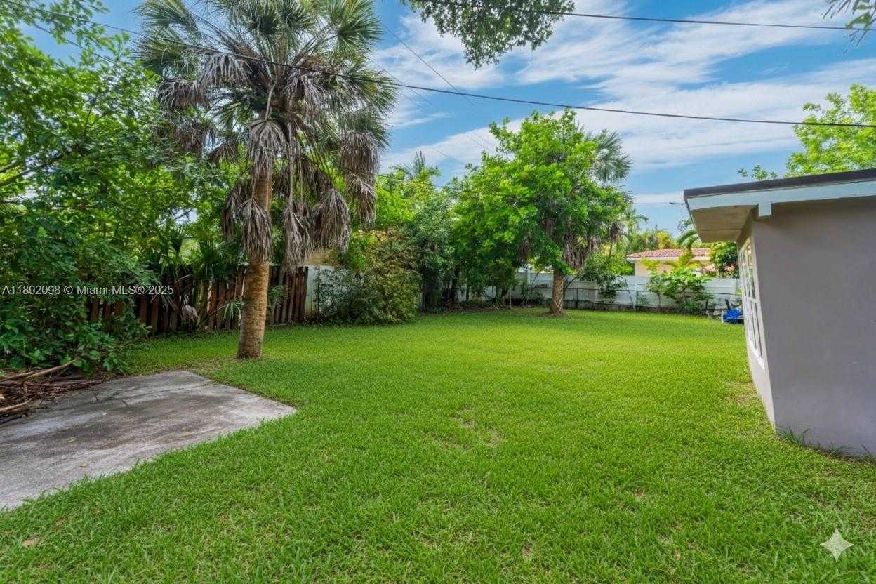 Small Image of 312 NORTH WEST 35TH ST, Oakland Park Number 17