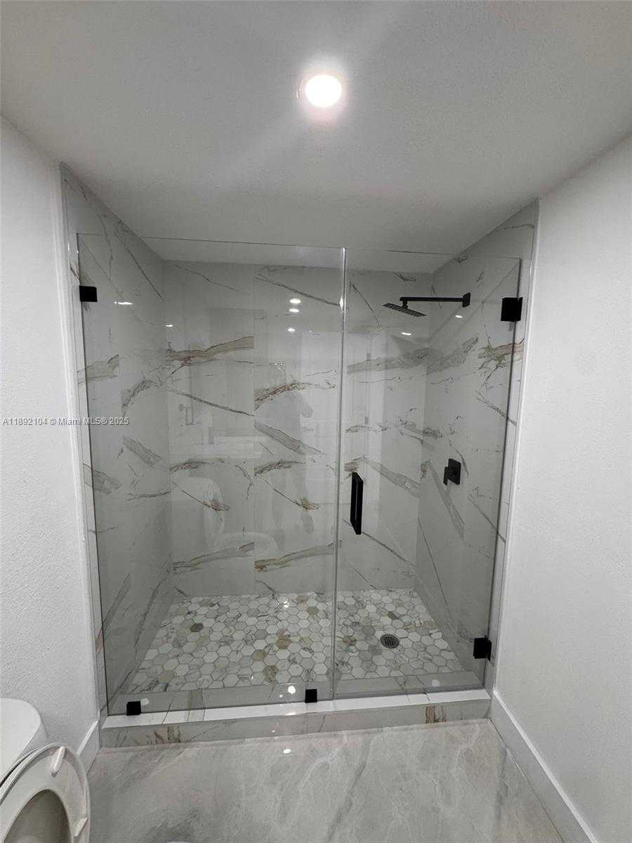 Small Image of 13720 NORTH WEST 4TH CT, North Miami Number 33
