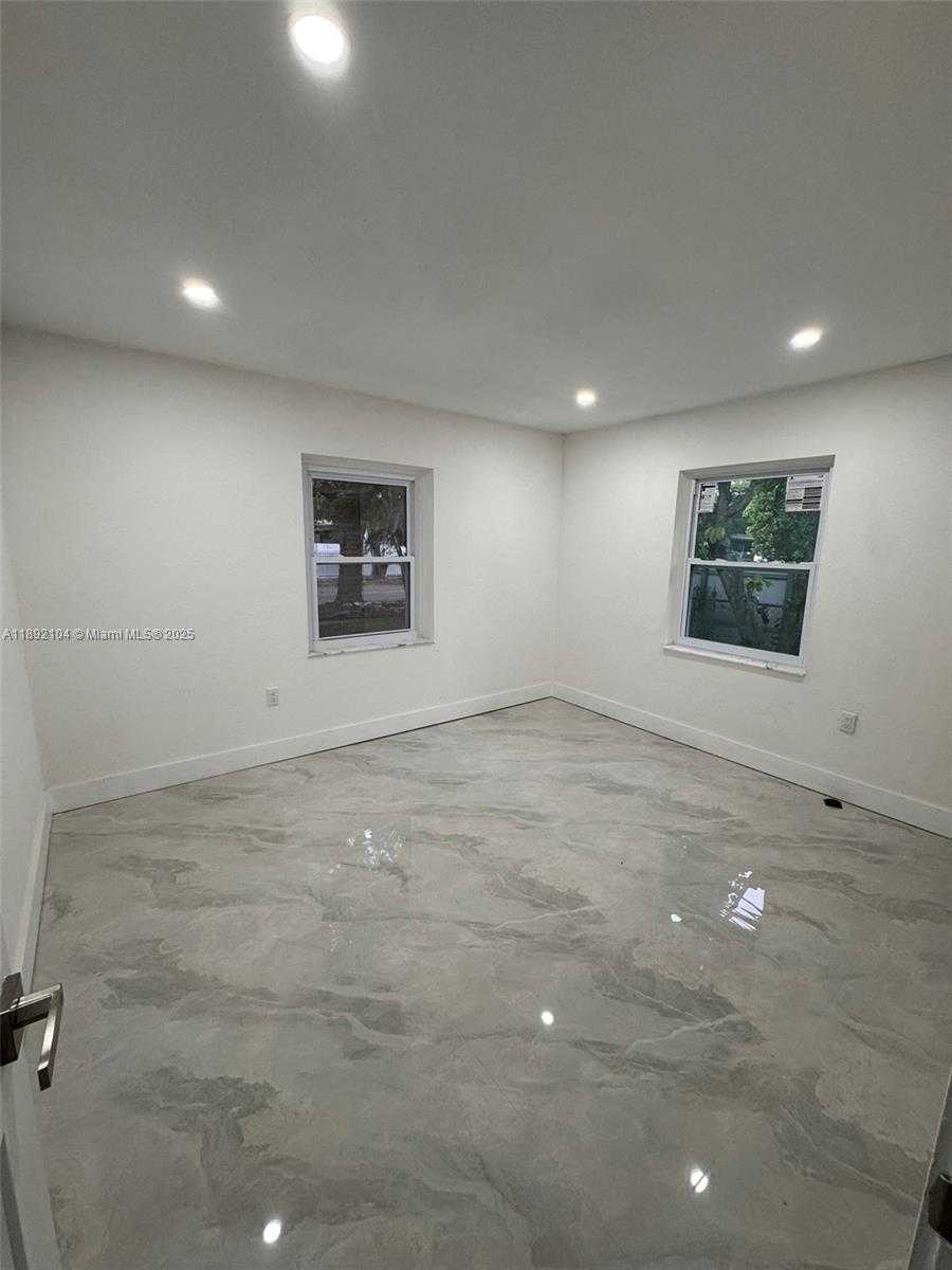 Small Image of 13720 NORTH WEST 4TH CT, North Miami Number 35