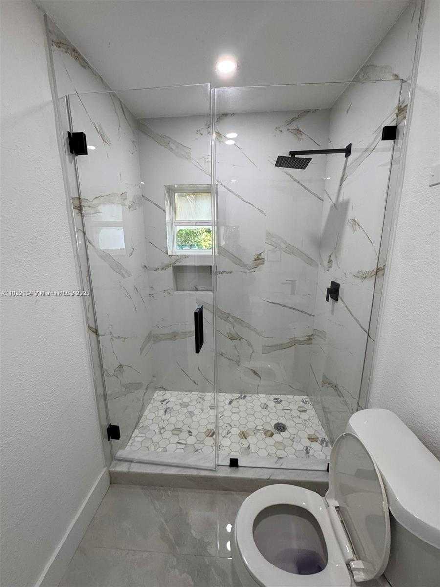 Small Image of 13720 NORTH WEST 4TH CT, North Miami Number 40