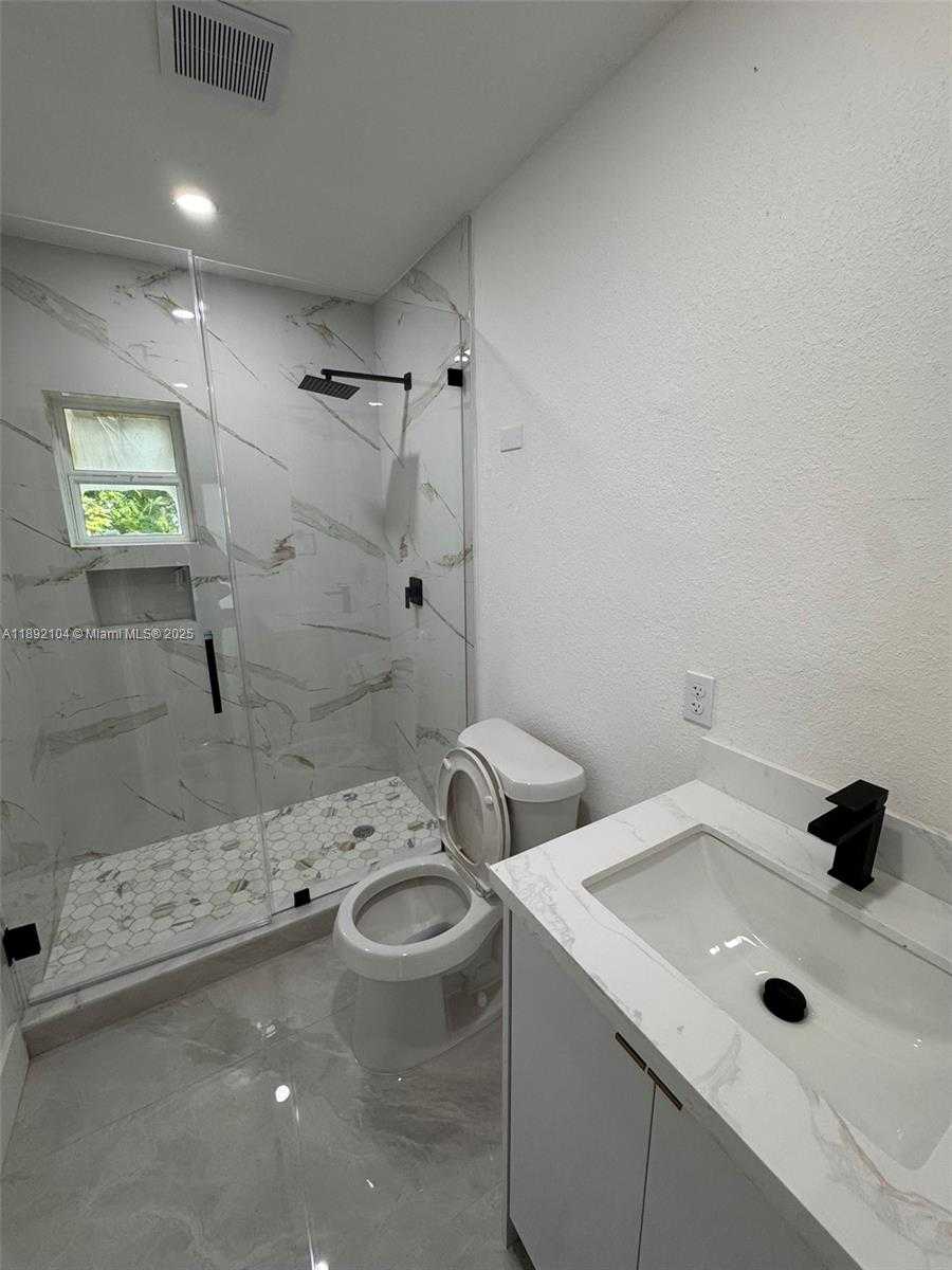 Small Image of 13720 NORTH WEST 4TH CT, North Miami Number 41