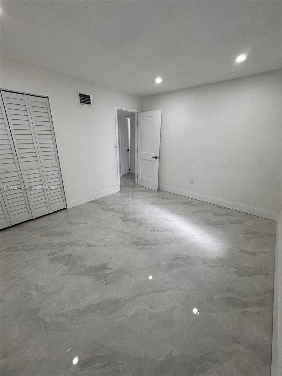 Small Image of 13720 NORTH WEST 4TH CT, North Miami Number 43