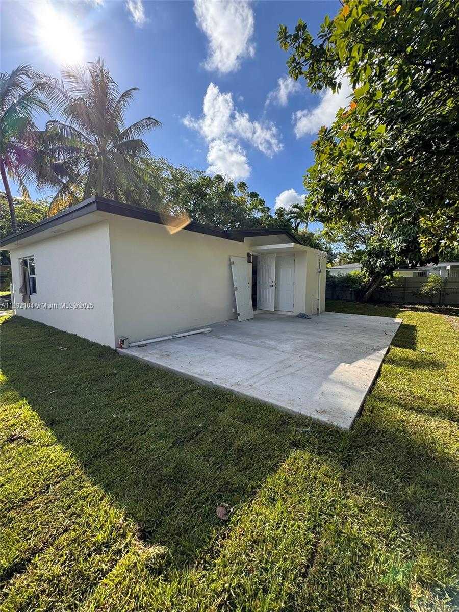 Small Image of 13720 NORTH WEST 4TH CT, North Miami Number 47