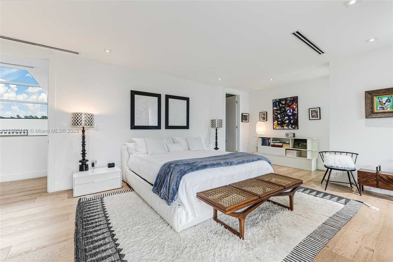 Small Image of 445 RIDGEWOOD RD, Key Biscayne Number 23